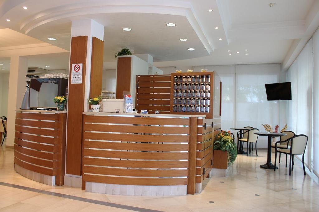 Hotel Massimo 리치오네 외부 사진