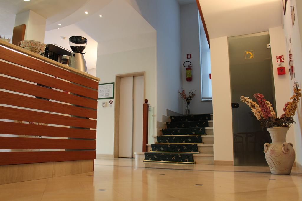 Hotel Massimo 리치오네 외부 사진