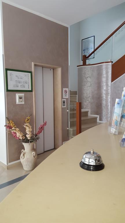 Hotel Massimo 리치오네 외부 사진